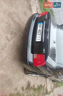 Седан Volkswagen Passat 1997 в Дубно
