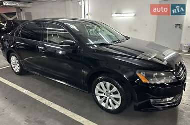 Седан Volkswagen Passat 2012 в Киеве