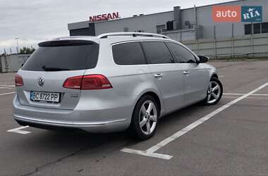 Універсал Volkswagen Passat 2011 в 