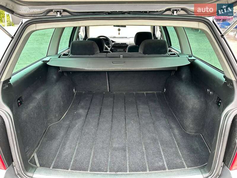 Универсал Volkswagen Passat 2002 в Глыбокой