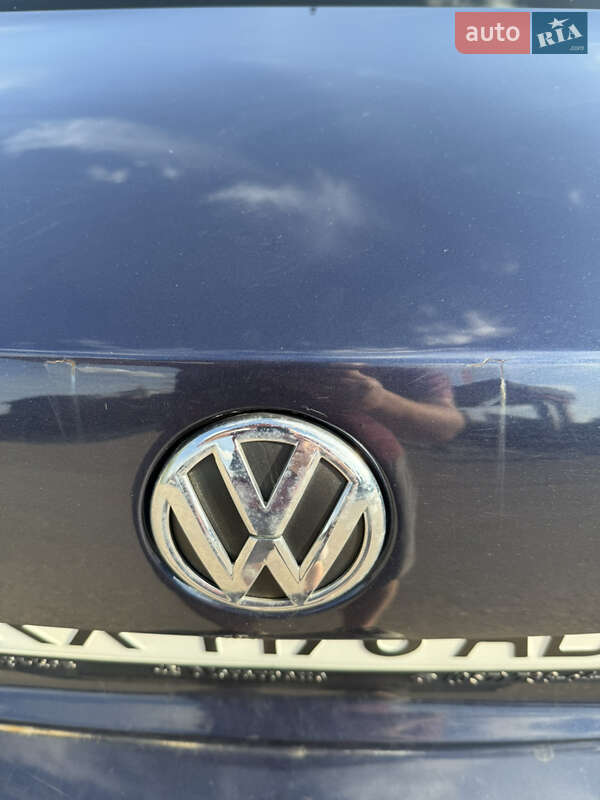 Седан Volkswagen Passat 2015 в Харькове