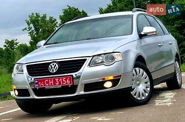Універсал Volkswagen Passat 2005 в Дрогобичі