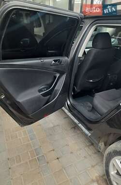Универсал Volkswagen Passat 2010 в 