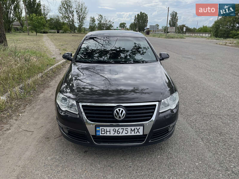 Седан Volkswagen Passat 2010 в Білгороді-Дністровському