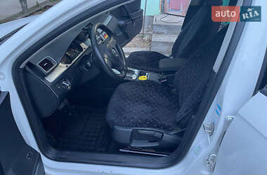 Универсал Volkswagen Passat 2013 в 
