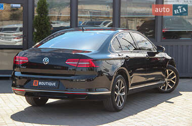 Седан Volkswagen Passat 2018 в 