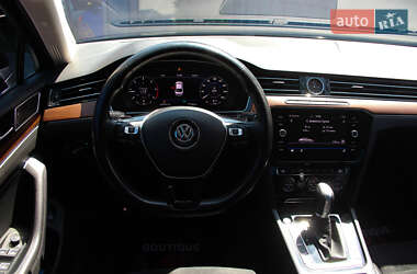 Седан Volkswagen Passat 2018 в 