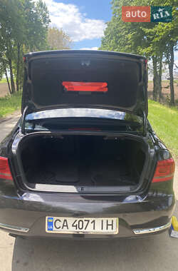 Седан Volkswagen Passat 2011 в 