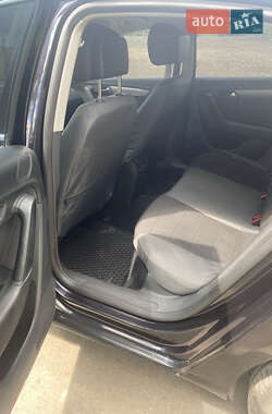 Седан Volkswagen Passat 2011 в 