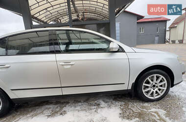 Седан Volkswagen Passat 2010 в 