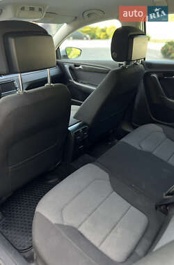 Універсал Volkswagen Passat 2011 в 