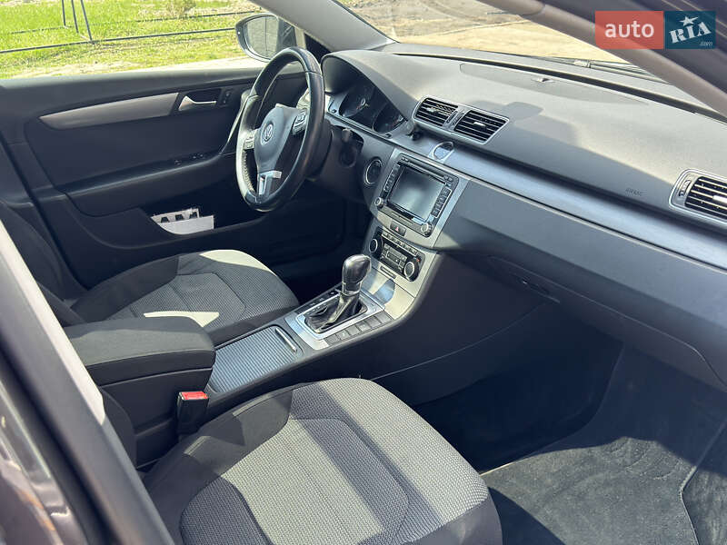 Універсал Volkswagen Passat 2011 в Новій Водолагі фото 7 Універсал Volkswagen Passat 2011 в Новій Водолагі