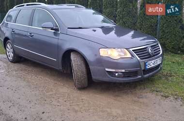 Універсал Volkswagen Passat 2010 в 