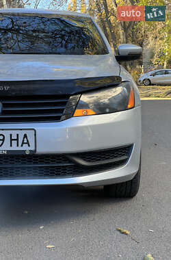 Седан Volkswagen Passat 2014 в Кропивницькому