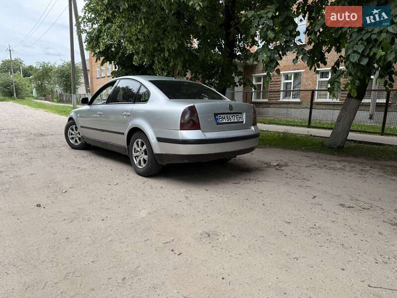 Седан Volkswagen Passat 2000 в Путивле