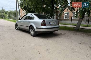 Седан Volkswagen Passat 2000 в 