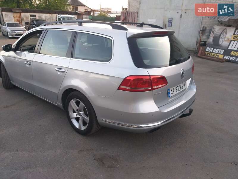 Универсал Volkswagen Passat 2011 в Киеве