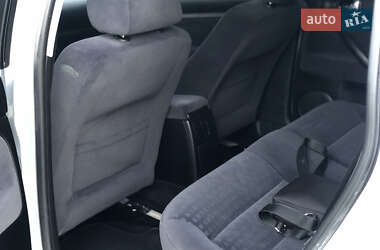 Седан Volkswagen Passat 2001 в 