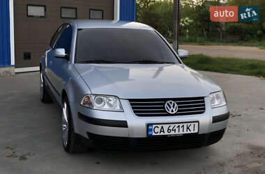 Седан Volkswagen Passat 2001 в 