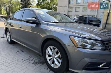 Седан Volkswagen Passat 2018 в 