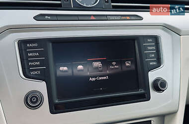 Универсал Volkswagen Passat 2016 в 