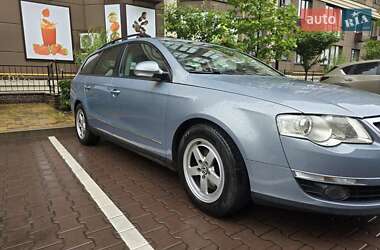 Універсал Volkswagen Passat 2010 в Києві
