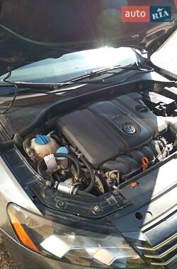 Седан Volkswagen Passat 2011 в 
