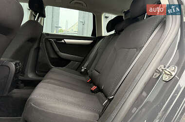 Универсал Volkswagen Passat 2011 в 