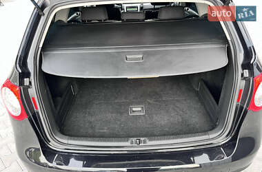 Універсал Volkswagen Passat 2010 в 