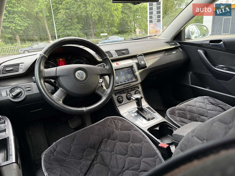 Універсал Volkswagen Passat 2005 в Дніпрі