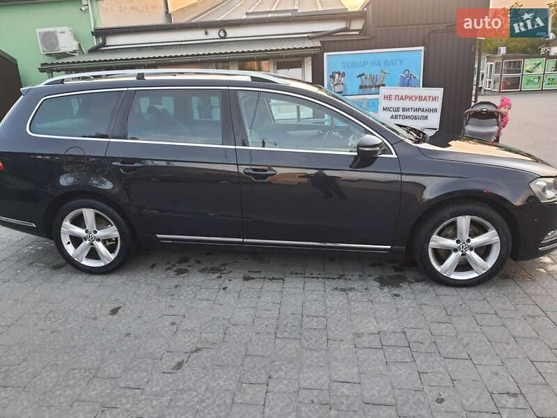 Універсал Volkswagen Passat 2011 в Львові