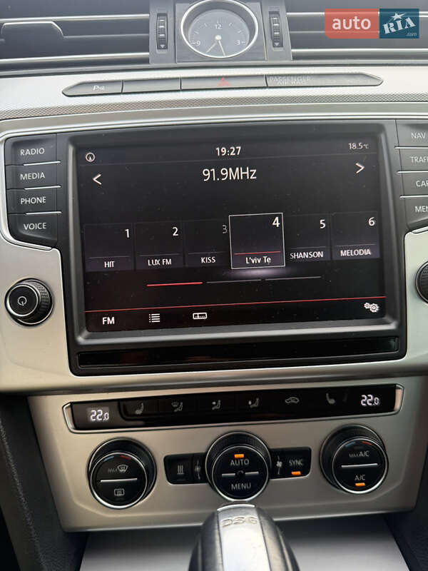 Универсал Volkswagen Passat 2015 в Львове