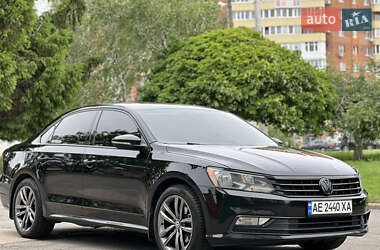 Седан Volkswagen Passat 2016 в 