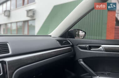 Седан Volkswagen Passat 2016 в 