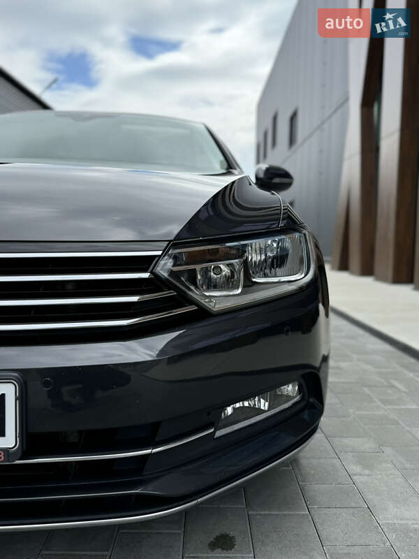 Седан Volkswagen Passat 2018 в Луцьку