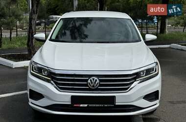 Седан Volkswagen Passat 2021 в Одессе