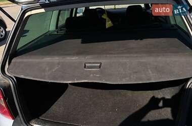Універсал Volkswagen Passat 2001 в 