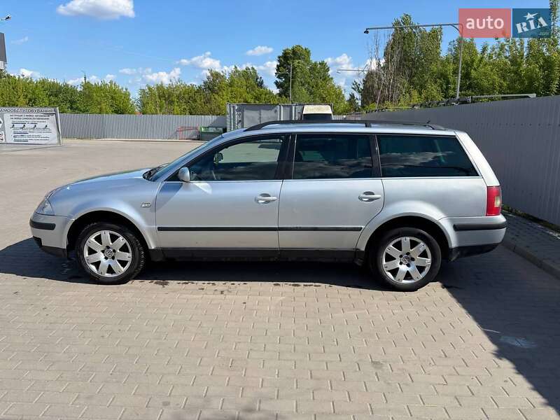 Универсал Volkswagen Passat 2001 в Смеле