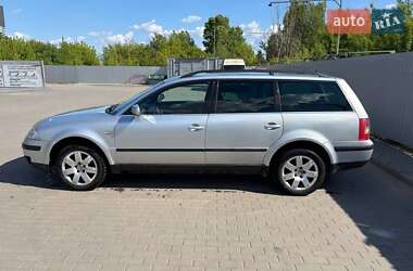 Універсал Volkswagen Passat 2001 в 
