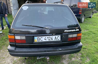 Універсал Volkswagen Passat 1991 в 