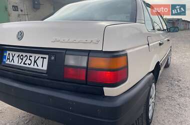 Седан Volkswagen Passat 1989 в 