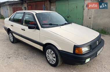 Седан Volkswagen Passat 1989 в Харькове