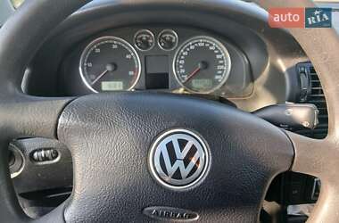 Седан Volkswagen Passat 2002 в Ужгороде