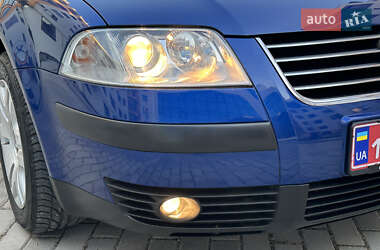 Седан Volkswagen Passat 2004 в 