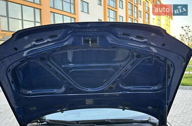 Седан Volkswagen Passat 2004 в 