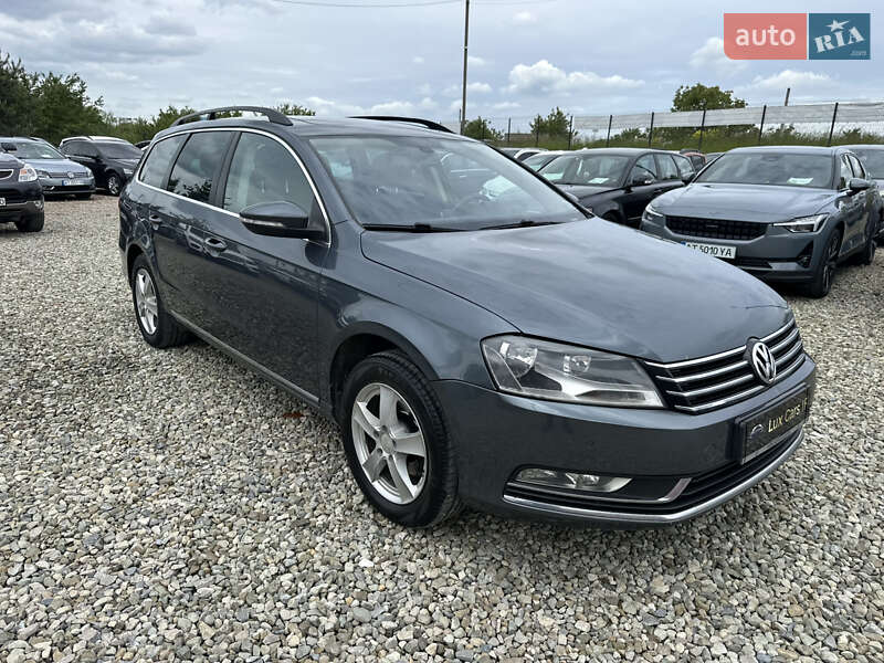 Універсал Volkswagen Passat 2014 в Івано-Франківську
