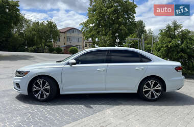 Седан Volkswagen Passat 2020 в 