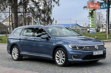 Универсал Volkswagen Passat 2018 в Киеве