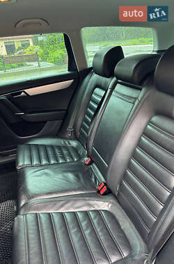 Универсал Volkswagen Passat 2011 в Маневичах