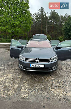 Универсал Volkswagen Passat 2011 в Маневичах